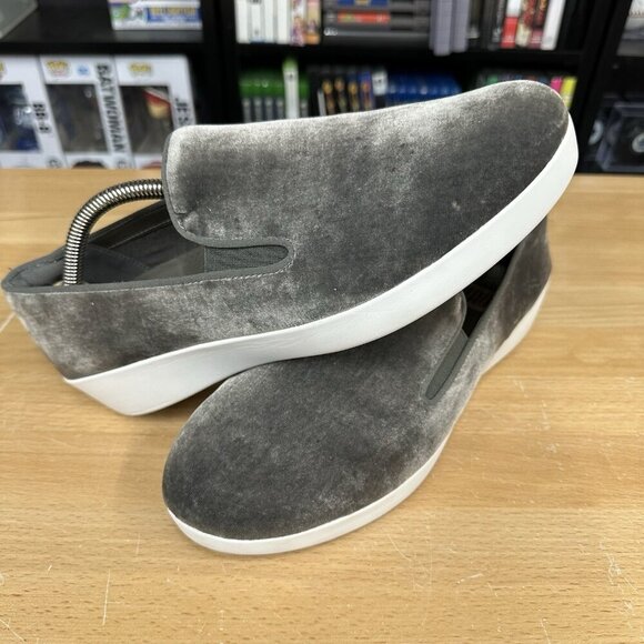 FitFlop Superskate Velvet Gray Slip on Sneaker Flat Comfort Shoes Women's 8.5 - Picture 2 of 7